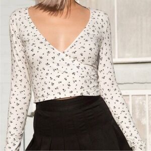 Brandy Melville Floral wrap Long Sleeve crop Top